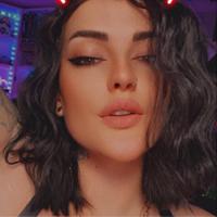 amandapleazegaming's Twitch profile picture