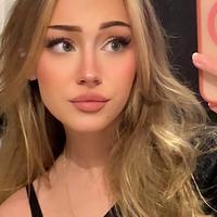 aniishka's Twitch profile picture