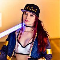 arianakatana's Twitch profile picture