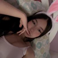 beccavlr_'s Twitch profile picture