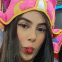 carolinedurso's Twitch profile picture