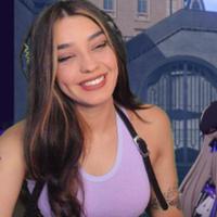 carolmii's Twitch profile picture