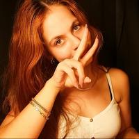 cosmicbluesiren's Twitch profile picture