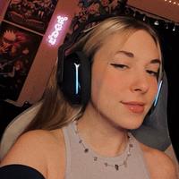 defnotdes's Twitch profile picture