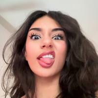 e11ysa's Twitch profile picture