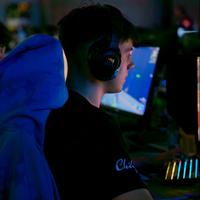 eisiwrld's Twitch profile picture