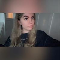 emilyyyy98's Twitch profile picture
