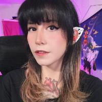 emimoonspell's Twitch profile picture