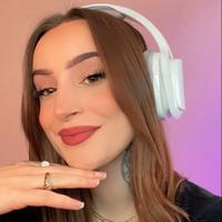 emllaa's Twitch profile picture