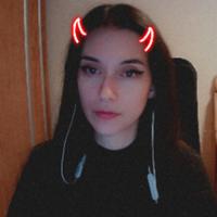 evieliciousv's Twitch profile picture