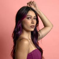 julie's Twitch profile picture