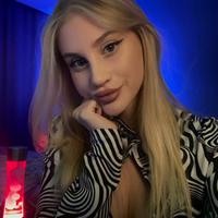 jullean's Twitch profile picture