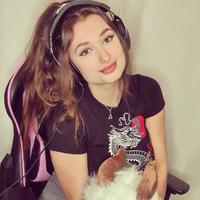 laurenplaying's Twitch profile picture