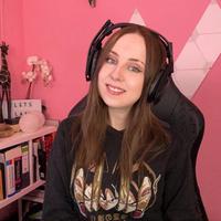 letsplaypink's Twitch profile picture