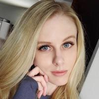 lily_charles's Twitch profile picture