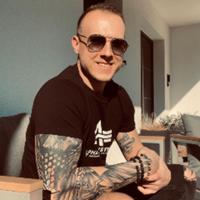 luelik0's Twitch profile picture