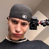 mllanos_'s Twitch profile picture