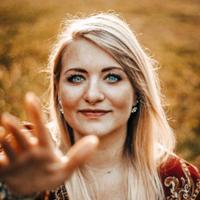 myrina241's Twitch profile picture