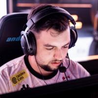 nixzyee's Twitch profile picture