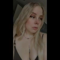 pinkblondy_'s Twitch profile picture