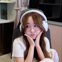 pinkguschu's Twitch profile picture