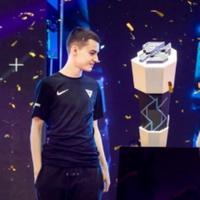 pinqeu's Twitch profile picture