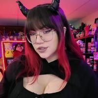 pixelxkitten's Twitch profile picture