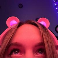 pugovkaa_'s Twitch profile picture