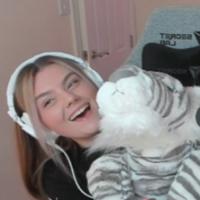 shanslittlelife's Twitch profile picture