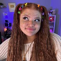 sisiiuwu's Twitch profile picture