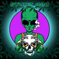 studz_420's Twitch profile picture