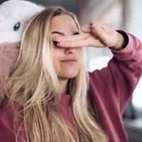 summersumsum's Twitch profile picture
