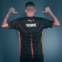 thzinnxl1's Twitch profile picture