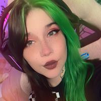 tiny__giant's Twitch profile picture