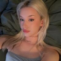 veronika's Twitch profile picture